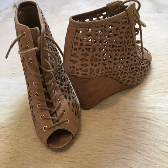 Stuart Weitzman wedge shoes 36 - Picture 5 of 8